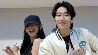 Natty's dance moves are amazing! She's a total dancer! [Park Jae-Bum x KISS OF LIFE] "Why+Bad News" 