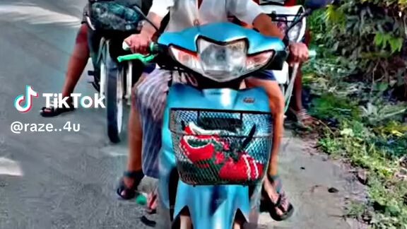 nenek nenek jaman sekarang