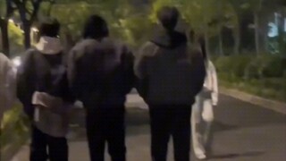 Hilarious! Turns out little brothers look so good in their sisters' clothes—do all little brothers s