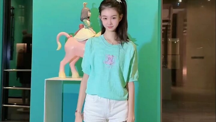 Tổng hợp video đặc sắc của cô nàng dịu dàng nữ sinh mới lớn Timila Huahua