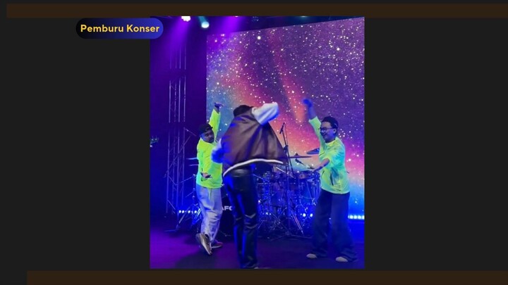 tiba-tiba ada kak kev dan dayang2 angrybirdnya🤣🤣 @Kev #afgansonderasiatour #liveinjakarta #kev #bu