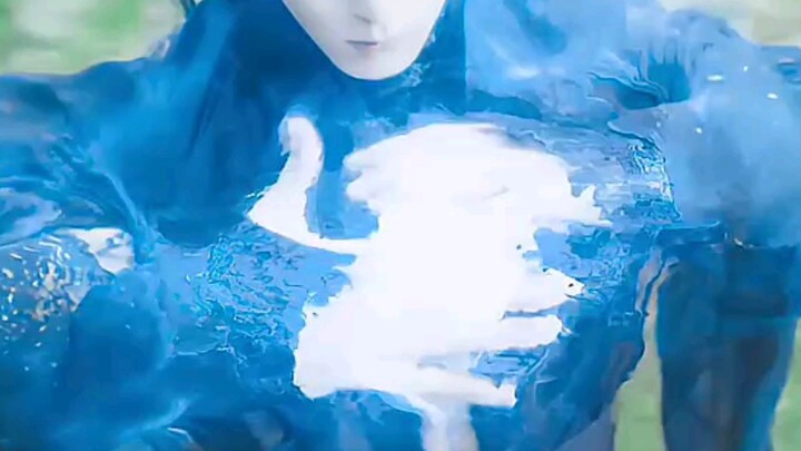 Tolong! Inilah baru namanya mengeluarkan sihir! Yang lembek-lemek itu, minggir saja dari Dunia Suci!