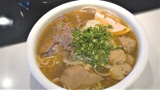 Hôm nay mình ăn Bún Bò Huế