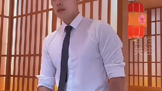 贵州帅哥是有了，但是贵州话是“洋芋味”这件事，却是彻底瞒不住了！ #贵州话  #贵州帅哥申请出战