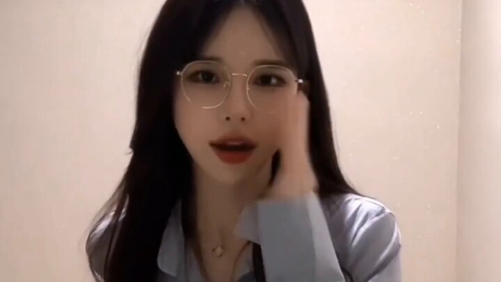 "Hãy ngoan nhé, đừng làm gì cả"