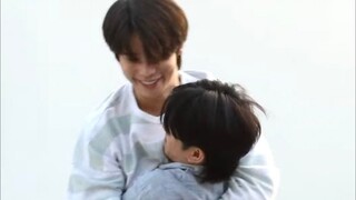【Jimmysea】Aku suka pelukan beruang yang mendekap seluruh dunia dalam pelukanku!!!