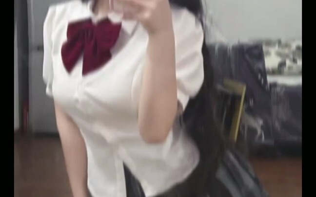 No wonder she’s a high school girl; even I look good in this outfit.
