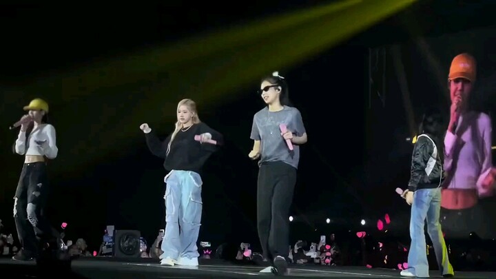 BLACKPINK “Ice Cream” Concert Version