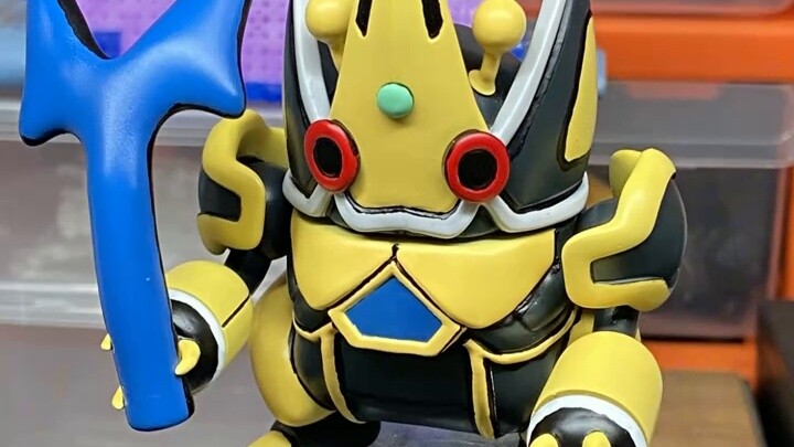Heracross has a different evolution? The Emperor Form is here!