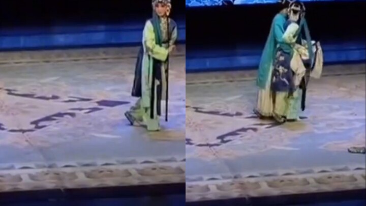 Diễn viên tuồng gặp sự cố trên sân khấu, trông cô gần như suy sụp; cuối cùng, điểm cao trào lại nằm 