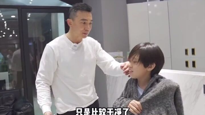 Liu Genghong's son has been growing his hair long for three years—so touched by Liu Genghong's paren