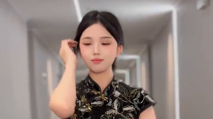 -ความทะเยอทะยานอันยิ่งใหญ่ - ทุกคนหัวเราะเยาะฉัน แต่ฉันเป็นคนที่มีความทะเยอทะยานน้อยที่สุด