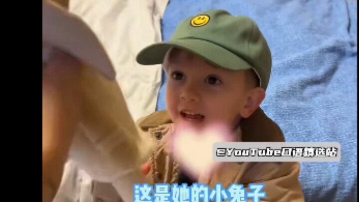 I’m so envious of such a warm and heartwarming family scene!