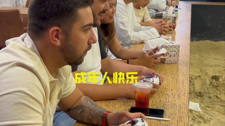 Have you ever tried a coffee shop made of sand and an excavator?