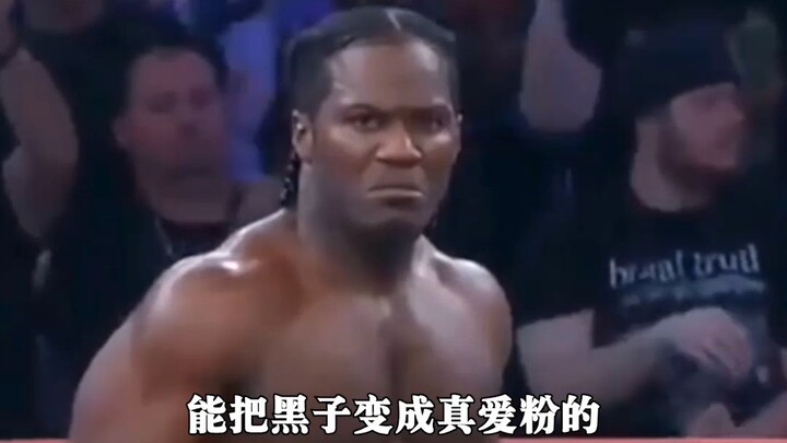 อีกหนึ่งชายผู้เปลี่ยนแฟนคลับด่าเป็นแฟนพันธุ์แท้ สร้างยอดวิวมหาศาลแต่กลับมอบรายได้ทั้งหมดให้แก่บ้านเก