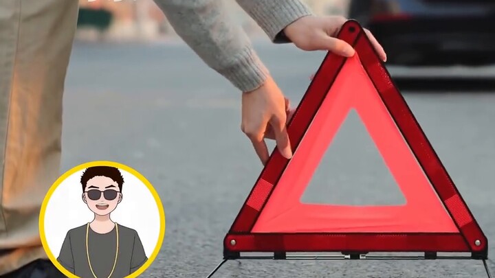 Một người đàn ông cắt lốp xe để được bồi thường tại một khu vực dịch vụ, nhưng anh ta đã bị bắt giữ 