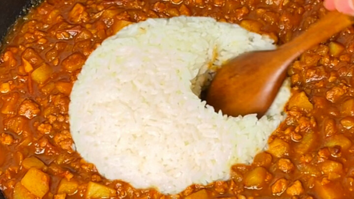 Cơm trộn khoai tây nghiền thịt băm! Sánh sệt dính dính! Thật đấy! Ngon tuyệt cú mèo～