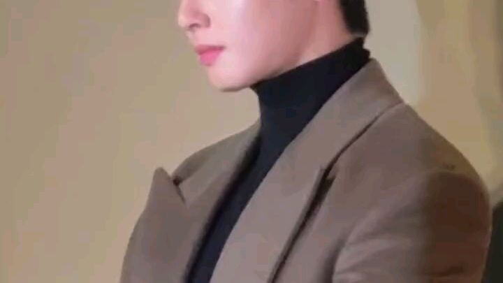 cha eunwoo😍😎