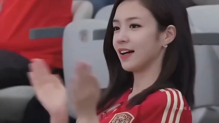 Do you still remember the goddess who shot to fame at the 2014 Brazil World Cup thanks to a single s