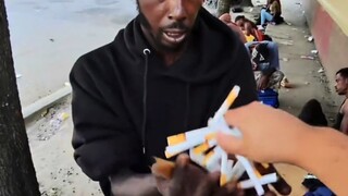 kakak mencoba membuat lingkungan Amerika tetap kacau