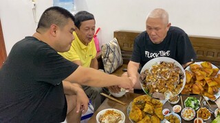 Bà Hằng Vào Bếp Làm Bún Bò Nam Bộ ….. Hết Nước Chấm