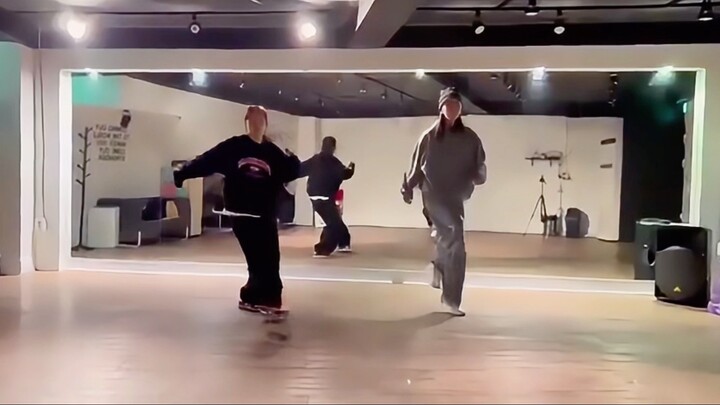 【李惠利】电影《胜利》拍摄期间舞蹈练习视频With朴世婉