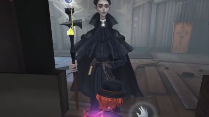 Lôi Điện lão đăng đã đứng nghiêm rồi