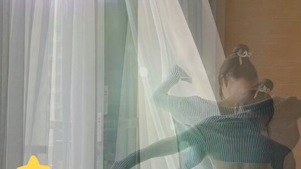 Beautiful woman Li Feier