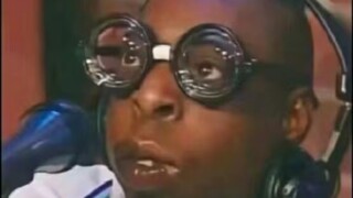 Đồ họa và văn bản chê bai 9