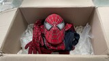 ชุด Spider-Man มูลค่า 5,500 เหรียญสหรัฐ ชุดกล้ามเนื้อพร้อมกล่อง