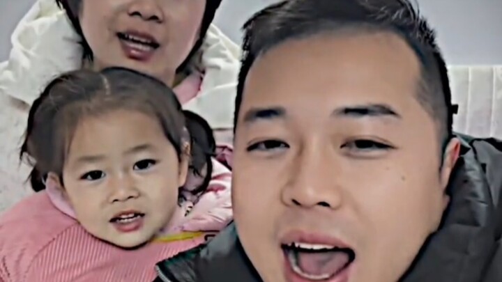 “He stands at the peak of love, mocking BLEACH’s incompetence.”