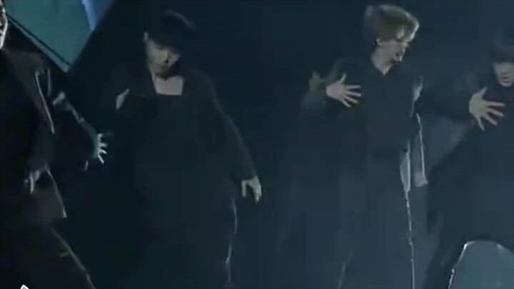 What Can You Hear in an Idol’s In-Ear Monitor?