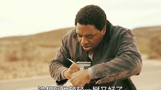 影视-最新科幻剧《天外来客》：最狼狈的外星人，偷喝水，被抓到了警局