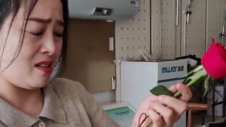 抱歉腕豪，今年不能给你买皮肤了#母亲节礼物