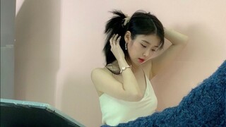 [Hiburan]IU - Momen Menyentuh Hati Wanita Cantik