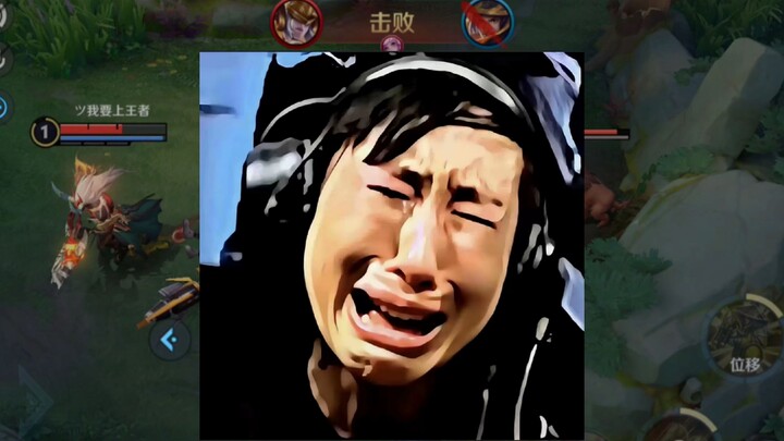 Tình thế game ngược dòng cực lớn, đồng đội đã tuyệt vọng quỳ xuống đầu hàng — trong hoàn cảnh như vậ