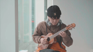 "Croatian Rhapsody" was covered by a man with ukulele