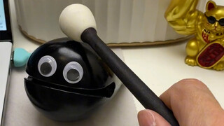 女。朋友送我的解压玩具，说压力大的时候就敲一敲