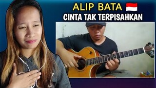 ALIP_BATA - CINTA TAK TERPISAHKAN ( FINGERSTYLE COVER) || REACTION