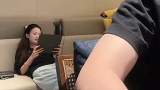 “人甚至不能共情当初的自己” 男生放出女朋友刚在一起时的语音，女友听见后骂自己半个多小时。。