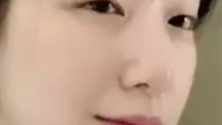 What should I do if I’m too shy to talk to the person I like? – asked Ye Shuhua.