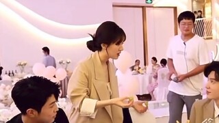 Secretly hiding the behind-the-scenes of the banquet