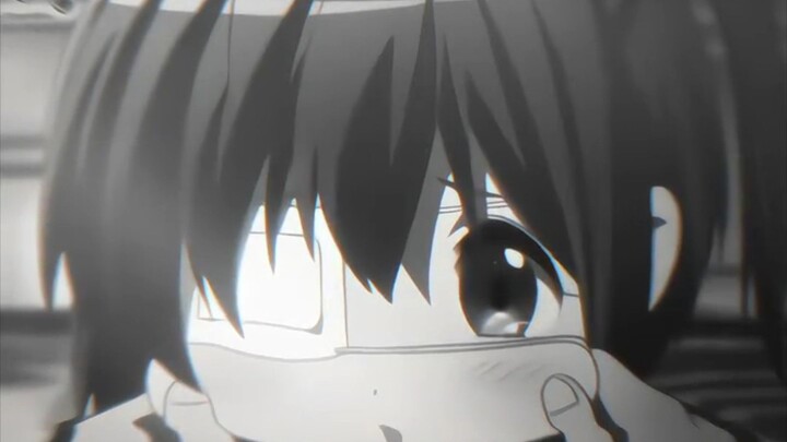 *Rikka Takanashi: Manisnya Delusi Chūnibyō* Video ini menampilkan Rikka Takanashi dari anime _Chuuni