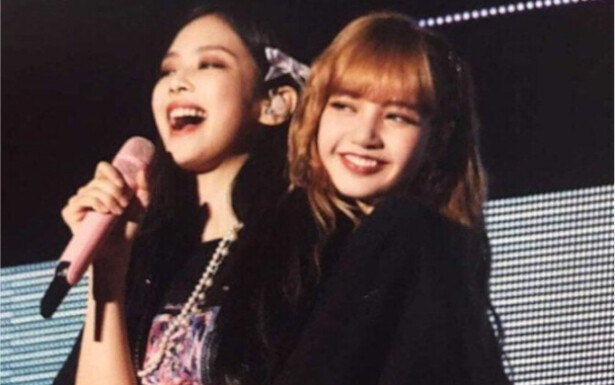 Phản ứng quản lý biểu cảm cực đỉnh của Lisa khi Jennie không khỏe