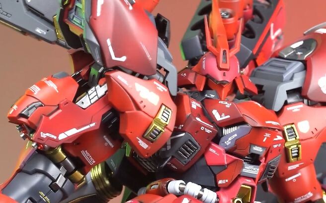 THE 51 RG Sazabi memiliki cita rasa laki-laki yang kuat