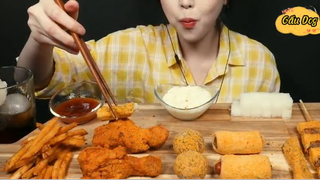 Gà rán Bburinngkle, hotdog, phô mai viên phần 3 #anngonmoingay