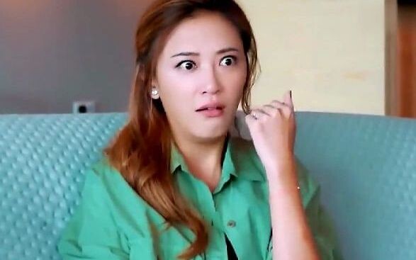 Ying Cai’er mendapati air ketubannya pecah, lalu menelepon Chen Xiaochun, namun reaksi Kakak Xiaochu