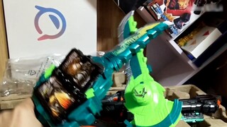 If you open the box at Xianyu for 400 yuan, you will get two belt lucky bags. The condition this tim