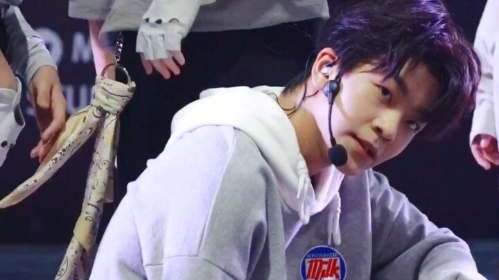 听说你错过了这个男孩上次的HIT cover  还要继续错过第二次吗？【BOYSTORY贺鑫隆 kcon2019 HIT-SEVENTEEN cover直拍】