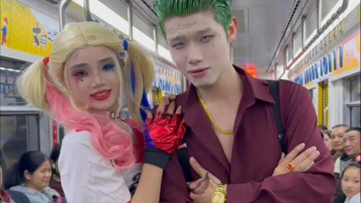 الخروج للتسوق بهذا الشكل يتطلب بالفعل شجاعة! #رهاب_الاجتماع